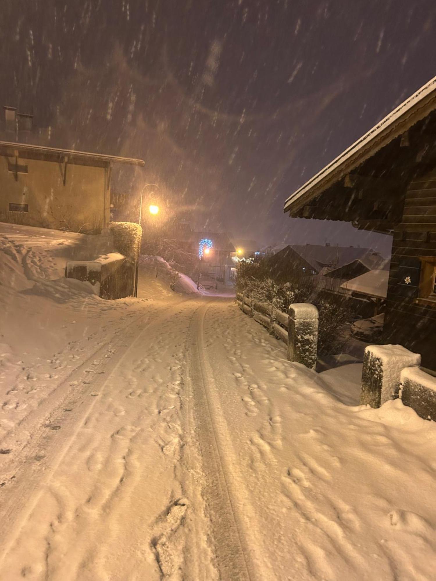 沙泰勒Le Hameau Des 4 Saisons公寓 外观 照片